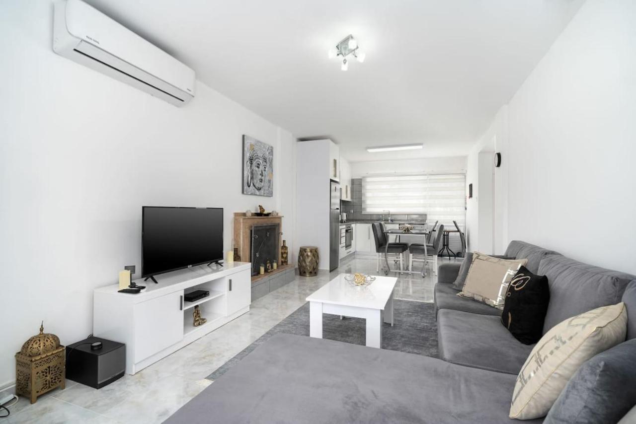 Villa Blue Kyrenia  Luaran gambar