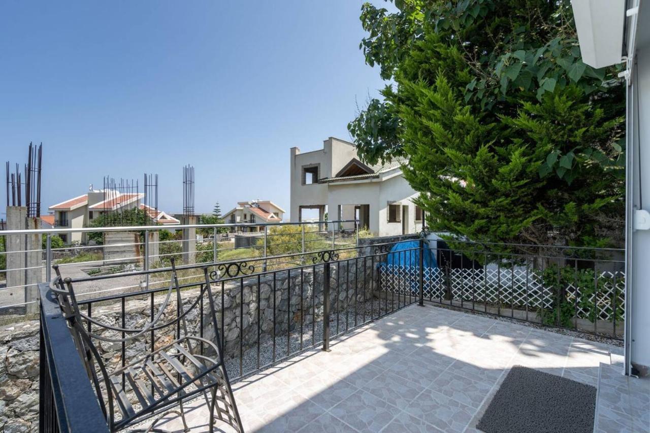 Villa Blue Kyrenia  Luaran gambar